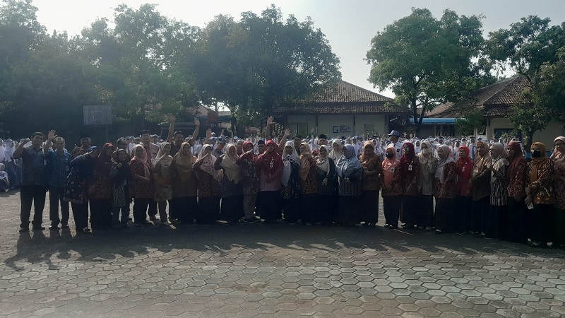 pelepasan siswa smkn 2 tegal